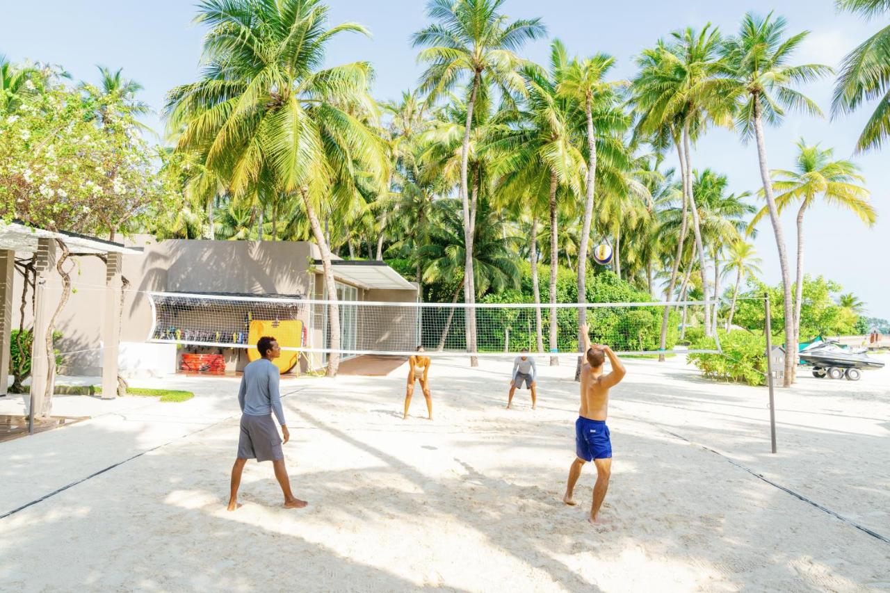 Cheval Blanc Randheli - vôlei de praia, cenário tropical no resort de luxo nas Ilhas Maldivas