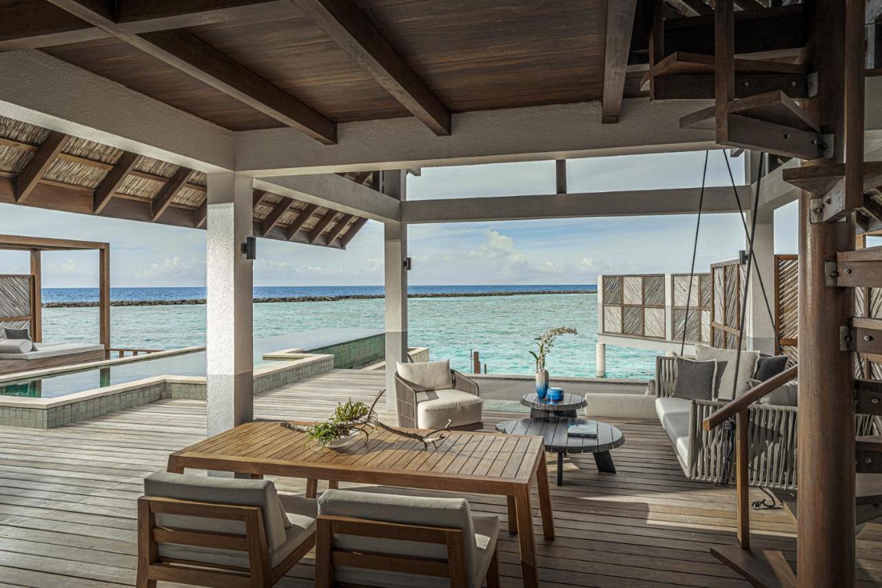 Four Seasons Resort Maldives at Landaa Giraavaru - luxuoso, móveis de exterior no resort de luxo nas Ilhas Maldivas