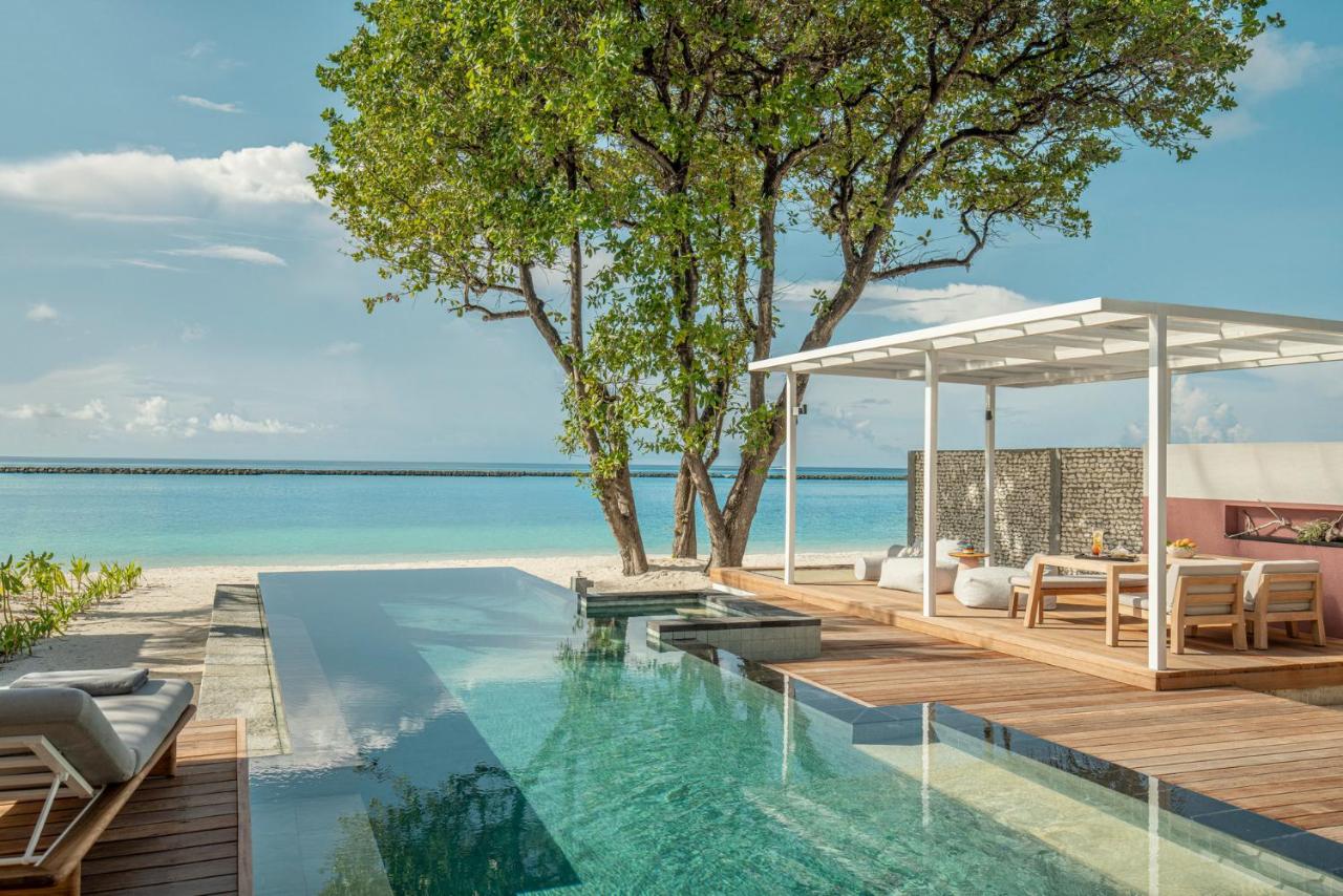 Four Seasons Resort Maldives at Landaa Giraavaru - piscina infinita, luxuoso no resort de luxo nas Ilhas Maldivas