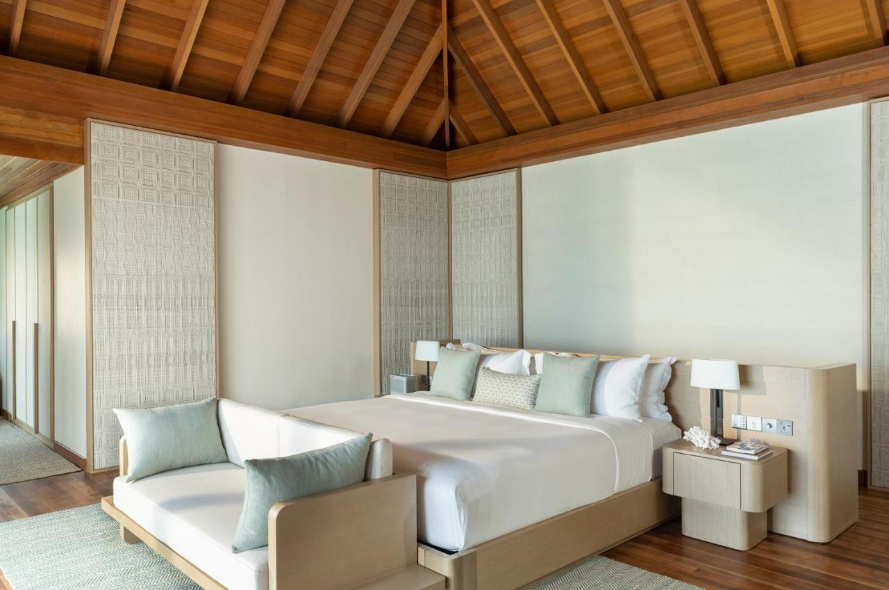 Huvafen Fushi - luxo, cama king-size no resort de luxo nas Ilhas Maldivas