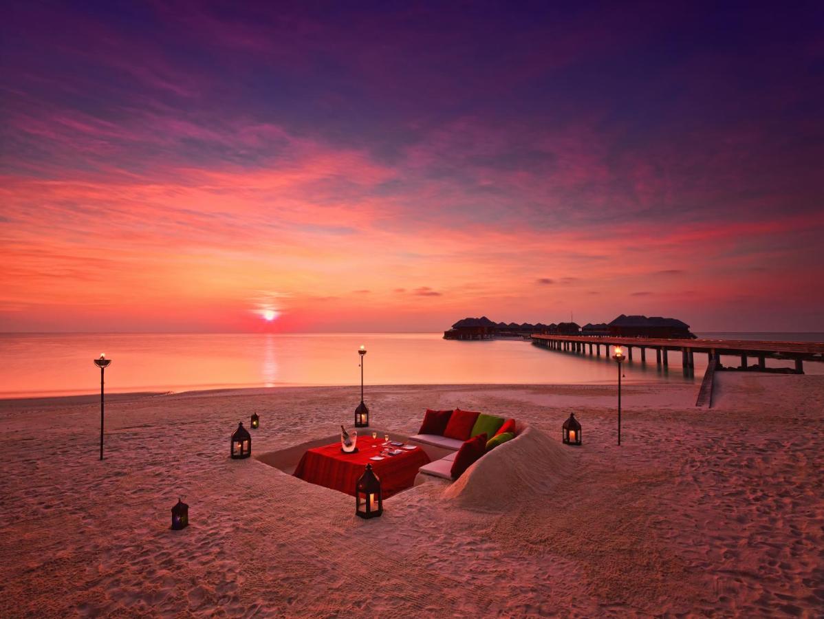 Huvafen Fushi - pôr do sol, romântico no resort de luxo nas Ilhas Maldivas