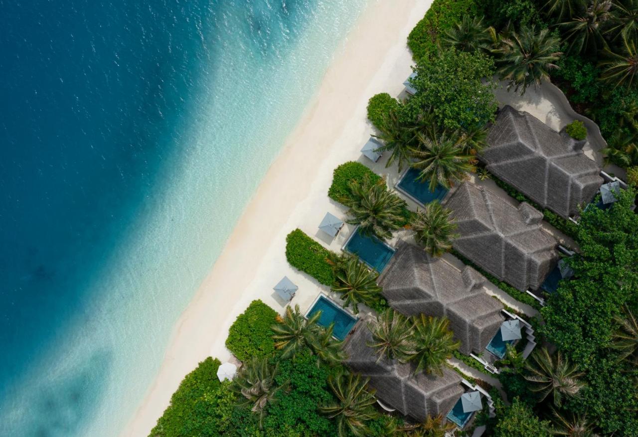 Huvafen Fushi - vista aérea, vilas luxuosas no resort de luxo nas Ilhas Maldivas
