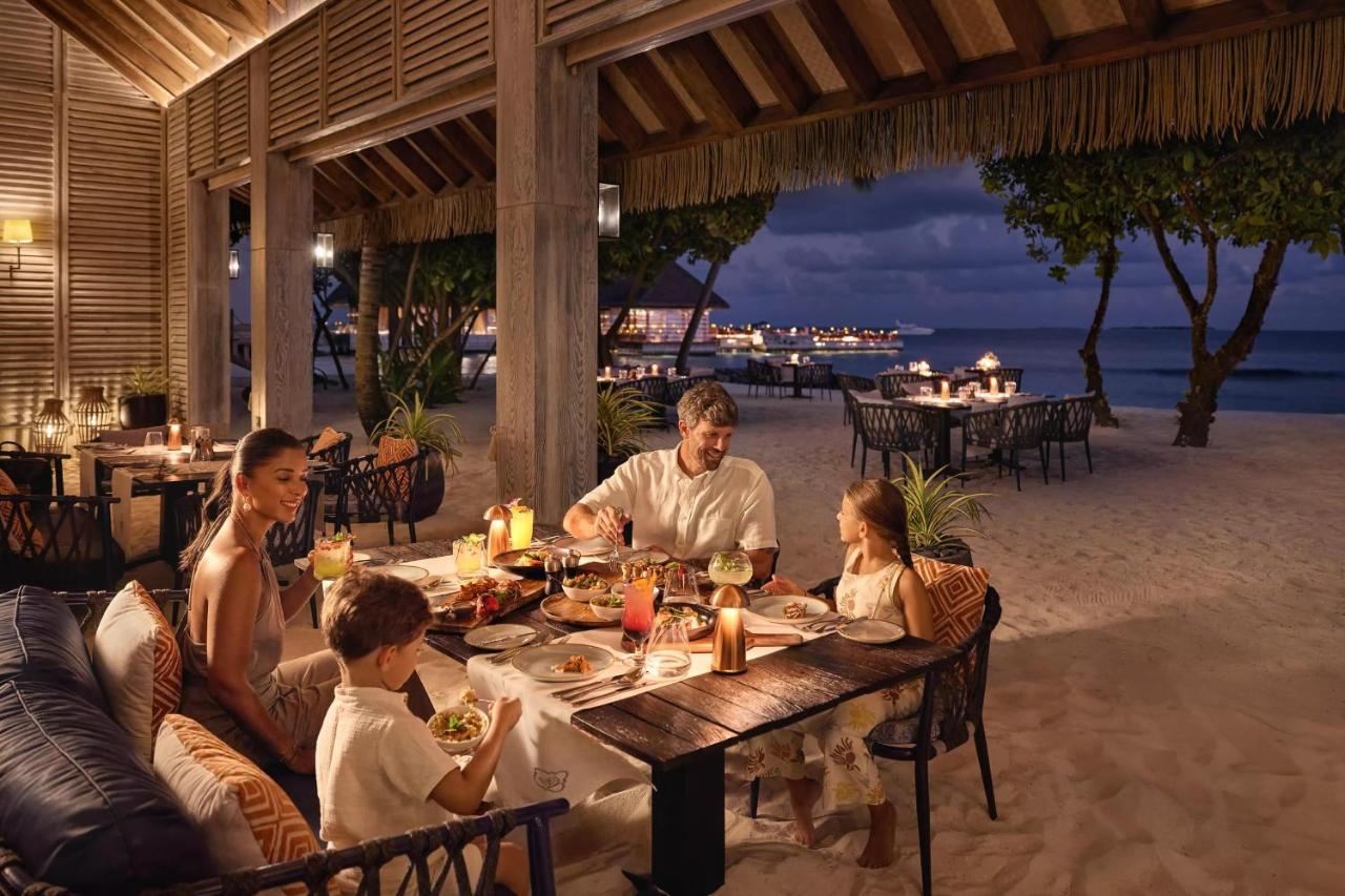 JOALI Maldives - à beira da praia, refeição gourmet no resort de luxo nas Ilhas Maldivas