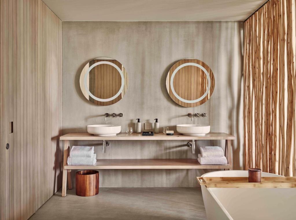 Patina Maldives - luxuoso, minimalista no resort de luxo nas Ilhas Maldivas