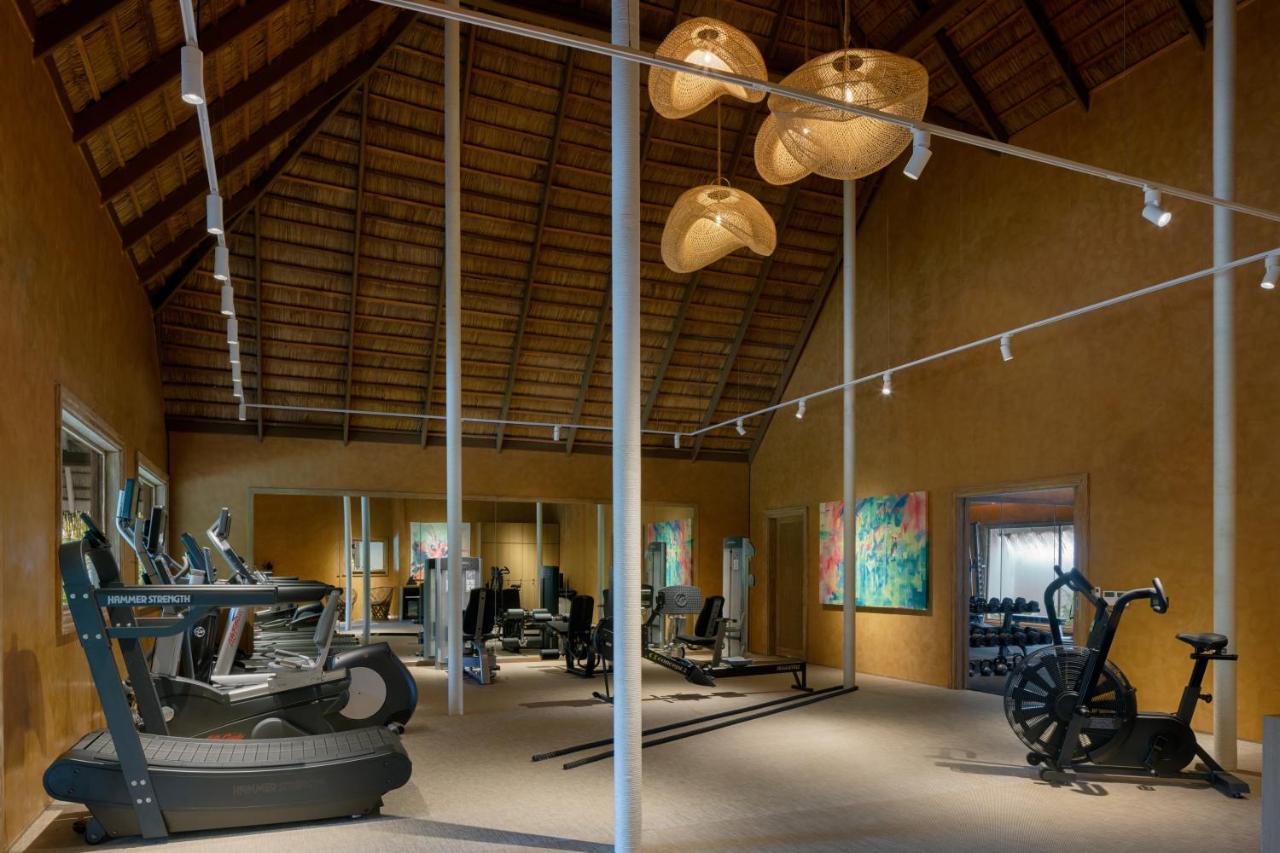 Six Senses Kanuhura - academia, equipamentos de fitness no resort de luxo nas Ilhas Maldivas