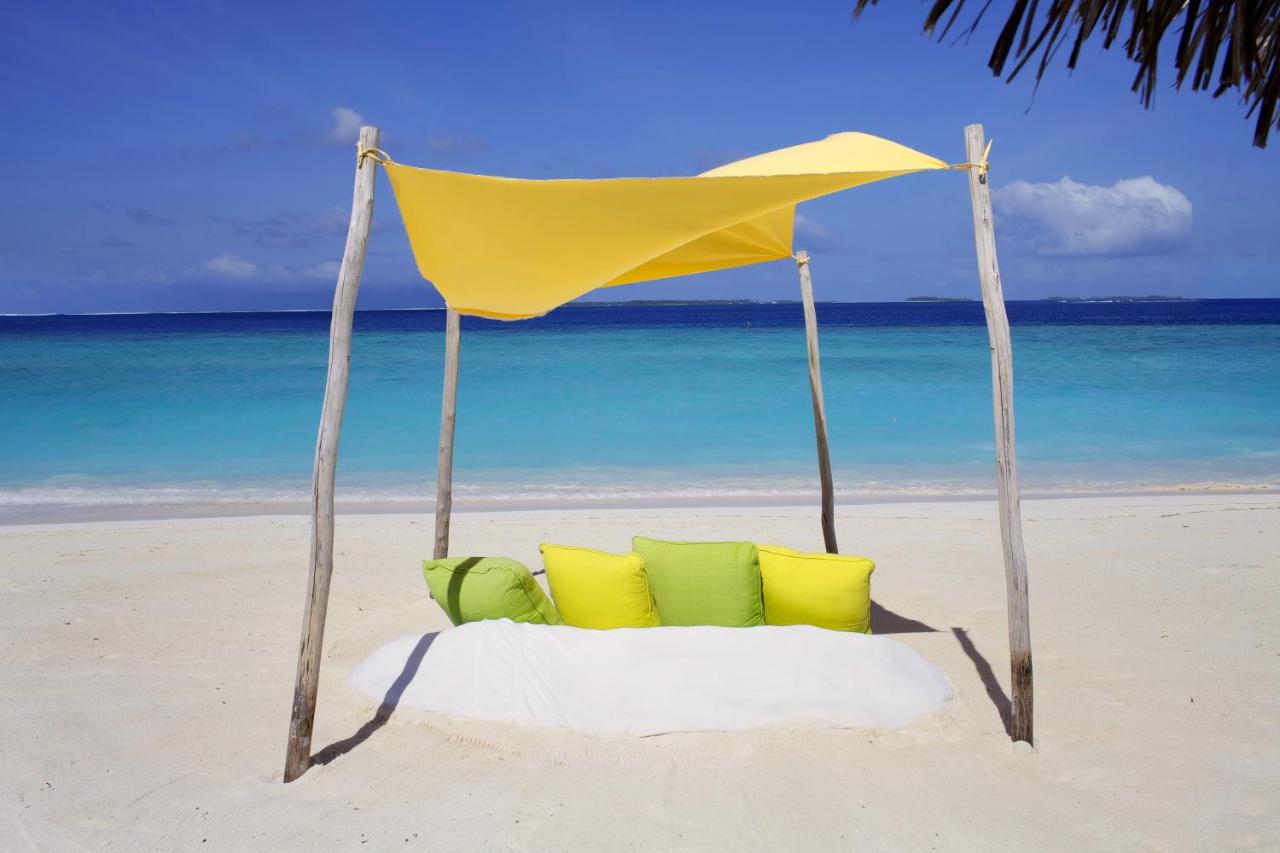 Six Senses Laamu - cobertura, assentos na praia no resort de luxo nas Ilhas Maldivas