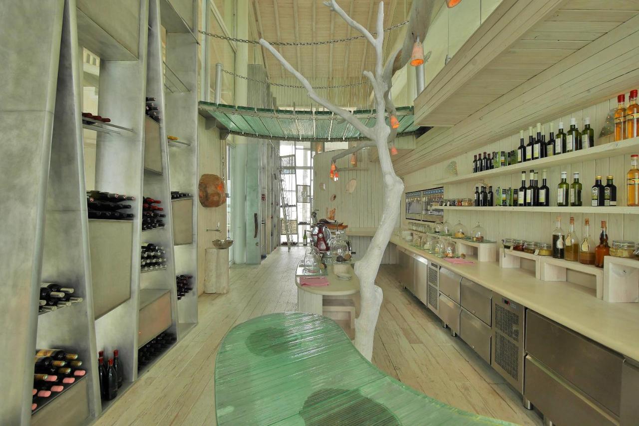 Soneva Jani - design moderno, tetos altos no resort de luxo nas Ilhas Maldivas