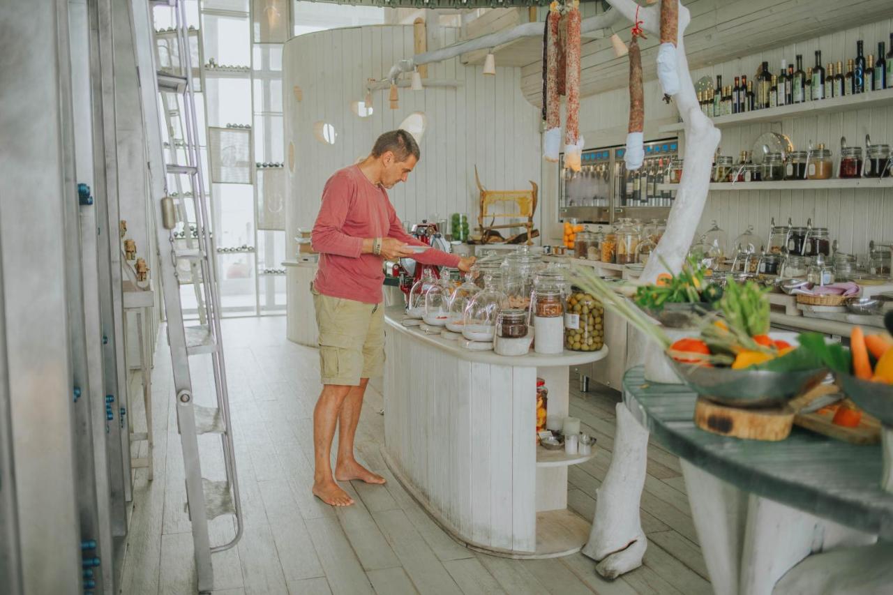 Soneva Jani - moderno, iluminado no resort de luxo nas Ilhas Maldivas