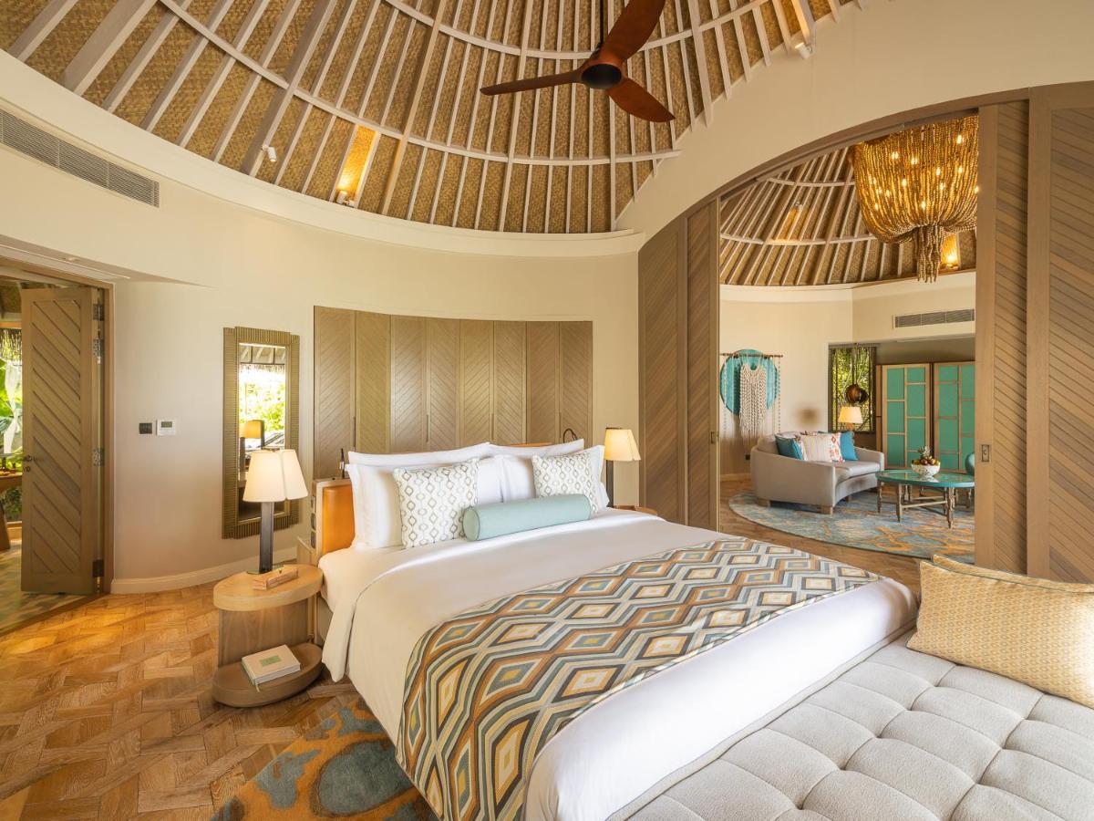 The Nautilus Maldives - luxuoso, cama king-size no resort de luxo nas Ilhas Maldivas