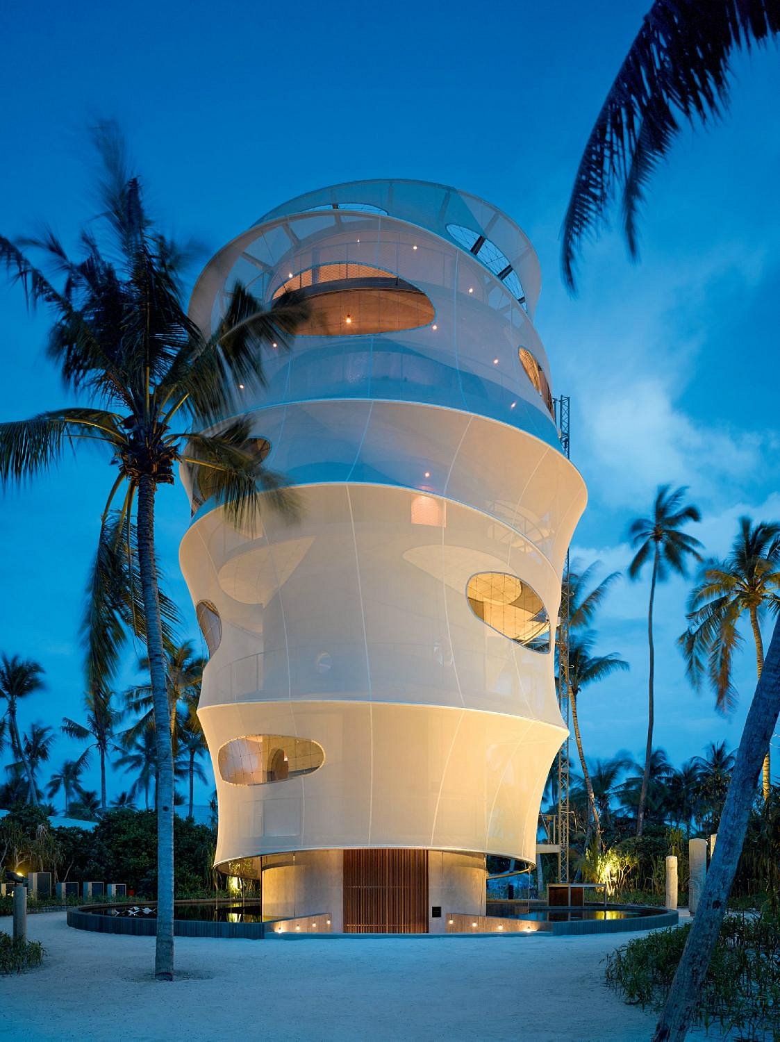Velaa Private Islands - arquitetura moderna, design espiral no resort de luxo nas Ilhas Maldivas